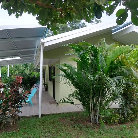 Serenity Houses Cahuita Extérieur photo